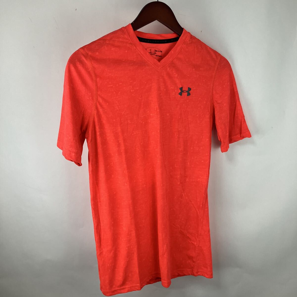 UNDER ARMOUR アンダーアーマー ヒートギア 半袖 ドライ 速乾 レッド 赤 Tシャツ Sサイズ Mサイズ オレンジ レッド拍卖