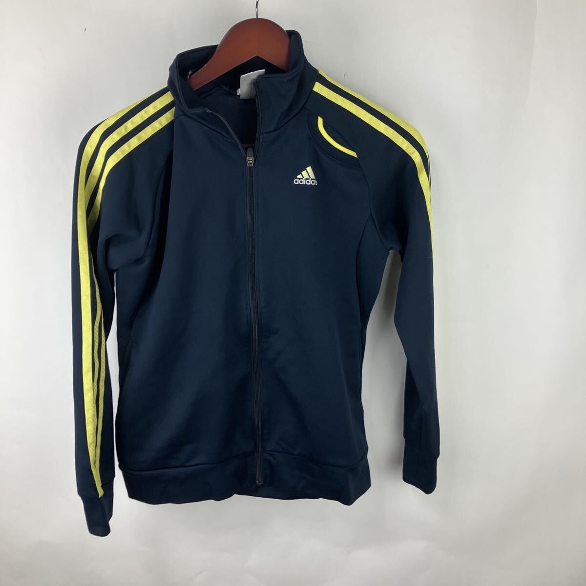 adidas アディダス ジャージ トラックジャケット ブラック ネイビー Sサイズ スポーツ メンズ 男性向け 男性用 ワンポイント拍卖