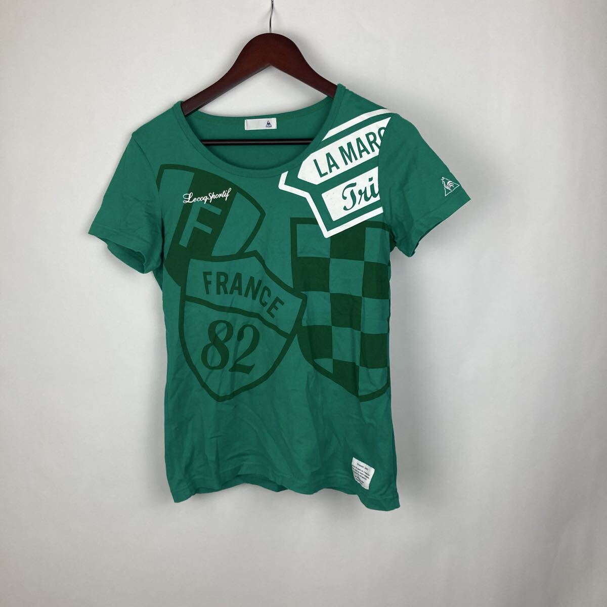 le coq sportif ルコックスポルティフ グリーン M 半袖Tシャツ 半袖 Tシャツ 緑 カットソー ワッペン トップス グリーン系 プリントTシャツ拍卖