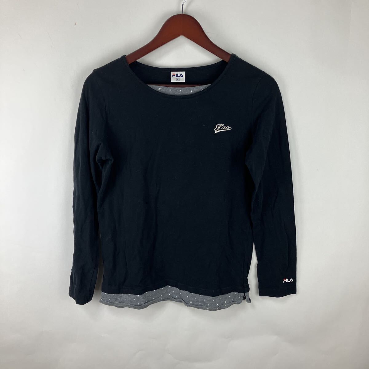 フィラ FILA Lサイズ ブラック トレーナー 長袖 ロゴ刺繍 Tシャツ スウェット 長袖Tシャツ ワンポイント メンズ 男性向け拍卖