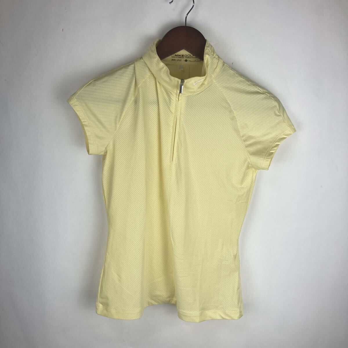 NIKE ナイキ ナイキゴルフ ポロシャツ 黄色 半袖ポロシャツ イエロー ハーフジップ ゴルフウェア Sサイズ 小さめサイズ拍卖