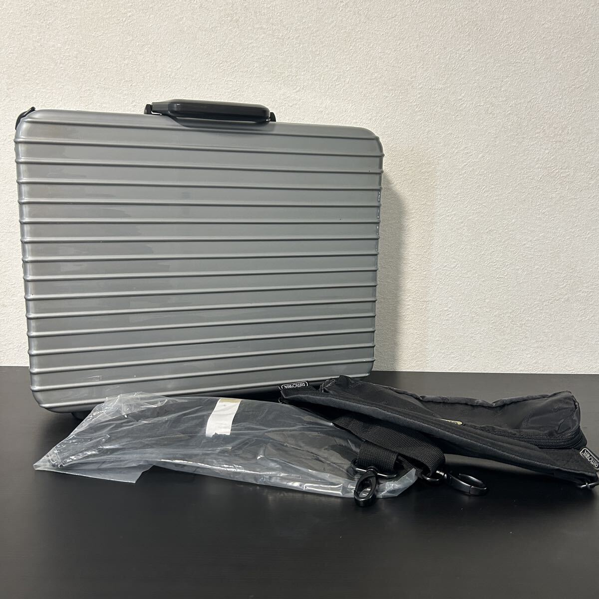 美品 RIMOWA リモワ 2way アタッシュケース LIMBO リンボ拍卖