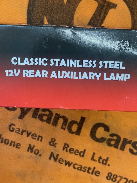 ローバーミニのステンレス製のバックランプです。拍卖