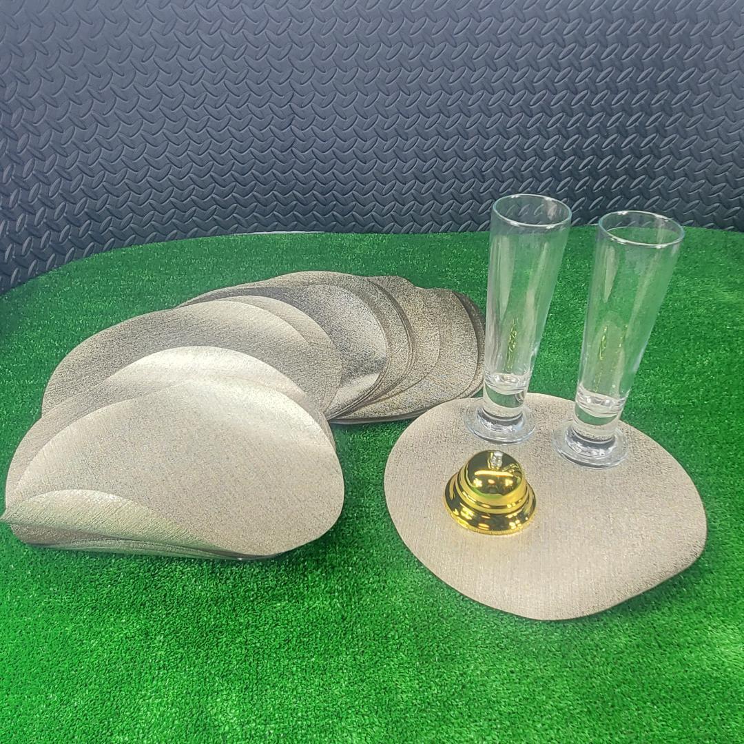 ビヤグラス2個 ゴールドコースター25枚 金色の卓上ベル拍卖