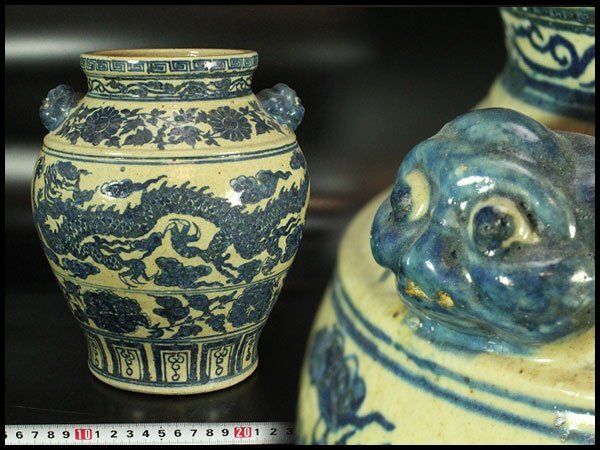 【金閣】中国美術 青華 纏枝霊芝雲龍紋 獣耳罐 瓶 旧家蔵出 送料無料(MB253)拍卖