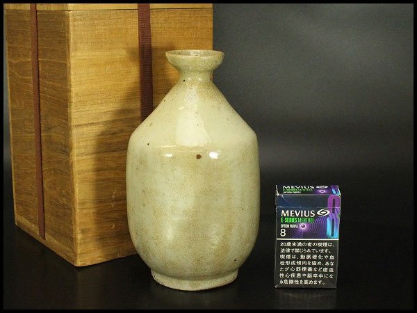 【銀閣】骨董 李朝 白磁 雨漏り手 瓶 時代物 旧家蔵出 送料無料(A444)拍卖