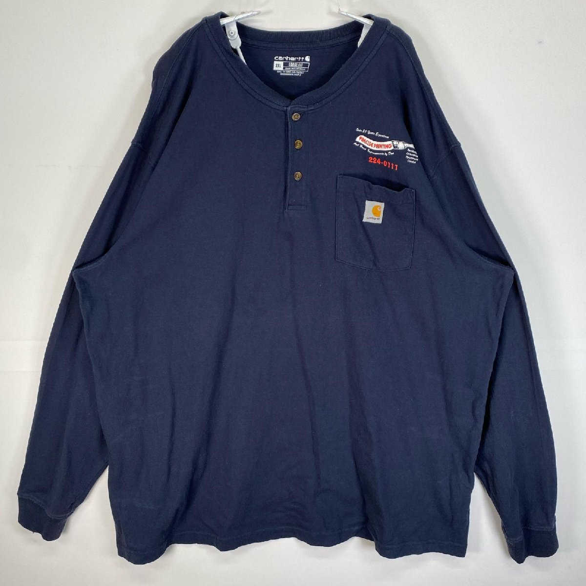 古着 カーハート Carhartt 長袖Tシャツ ヘンリーネック ワンポイント ロゴ 胸ポケット 2XL ネイビー 両面プリント メンズ拍卖