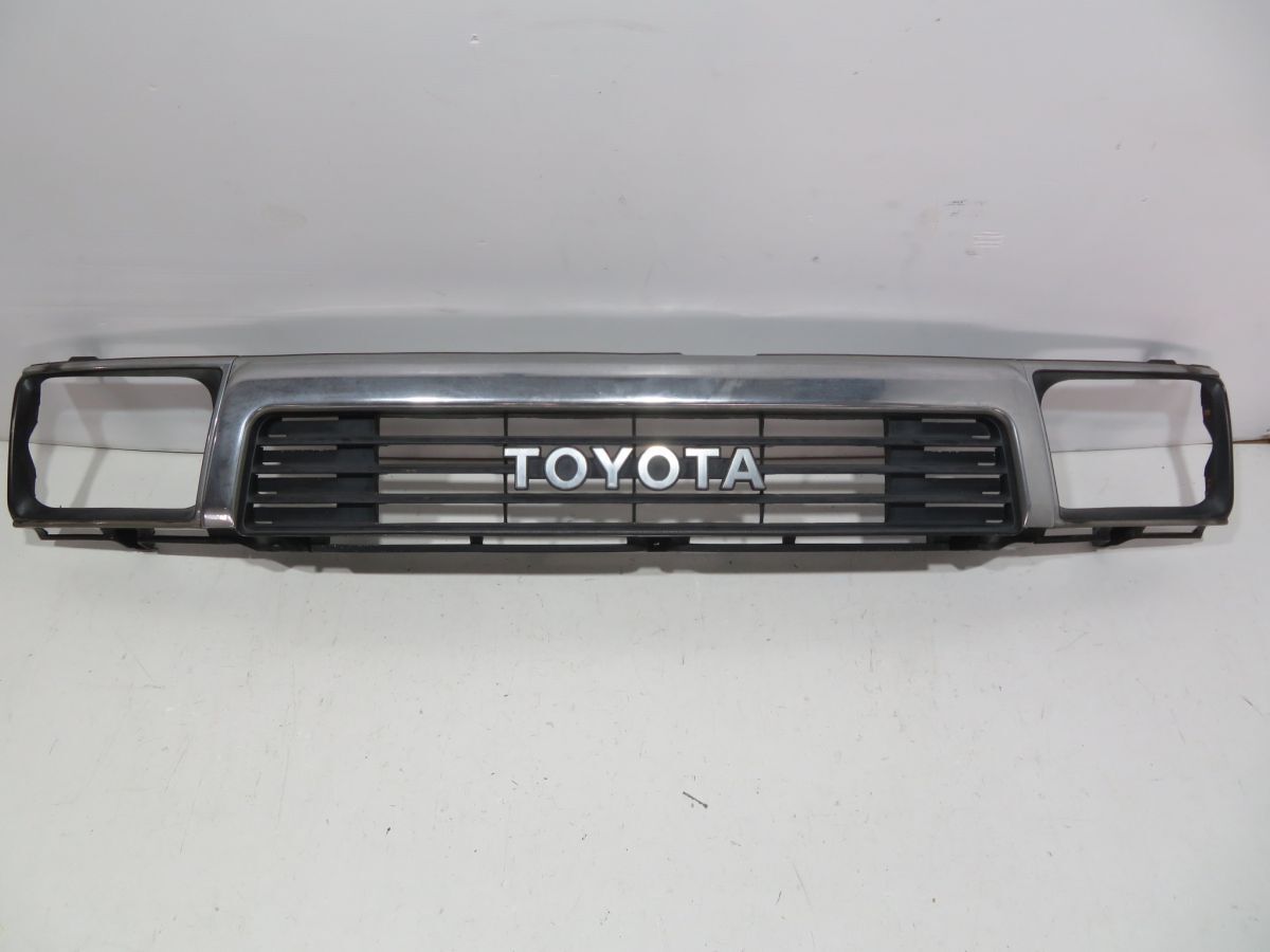 25-21-22  YN130G  ハイラックス サーフ  2ドア【 フロント ラジエターグリル 53132-89117 53100-89165 53131-89118 】 N130 拍卖