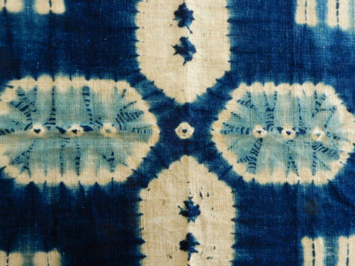 <銀の斧>木綿・片岡かほり・絞り布・63×47cm拍卖