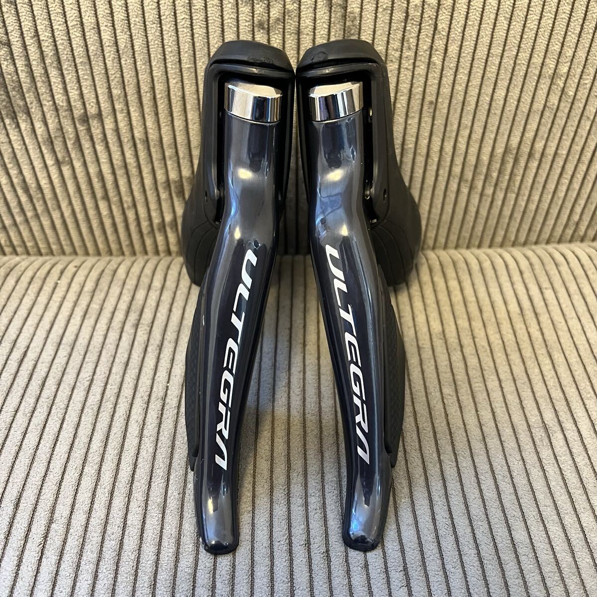 シマノ SHIMANO アルテグラ ULTEGRA STIレバー 左右セット Di2 2x11s ST-R8050 リムブレーキ拍卖