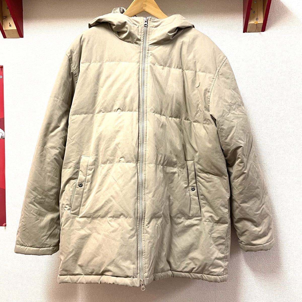 ダウンジャケット UNIQLO XL ベージュ ジップアップ ダウンコート ユニクロ k2510221拍卖