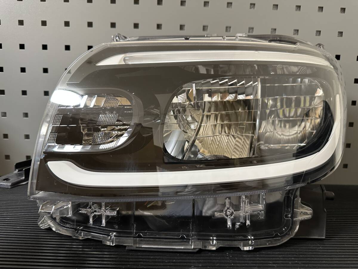 ダイハツ純正 タント LA650S LA660S 左ヘッドライト 81170-B2730 81170-B2710拍卖