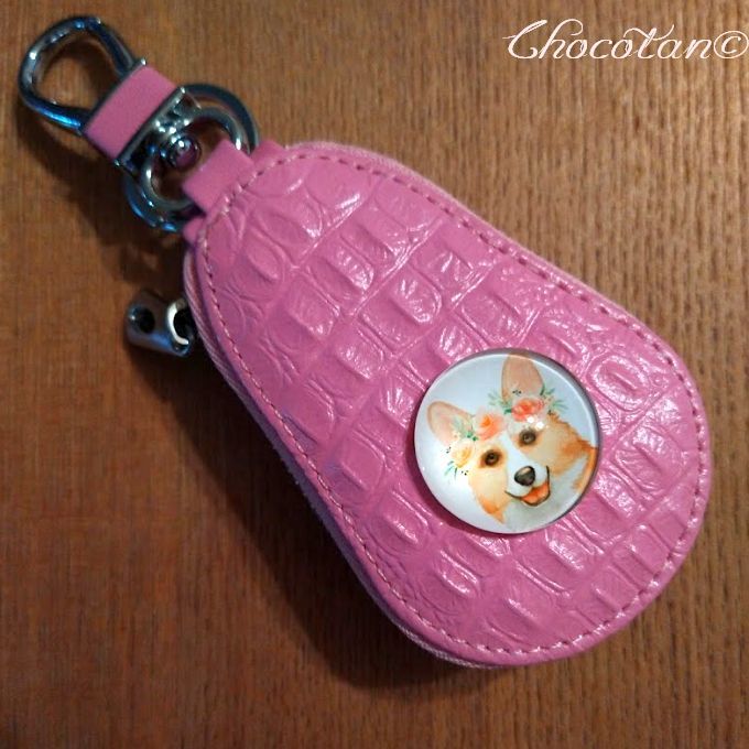 【送料無料】コーギー C ガラスドーム キーケース ピンク【新品】拍卖