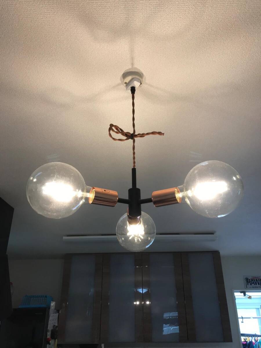 ☆3灯式ペンダントライト 滲む凛々しさ ソケット 高品質 安全設計 操作簡単 3拍卖