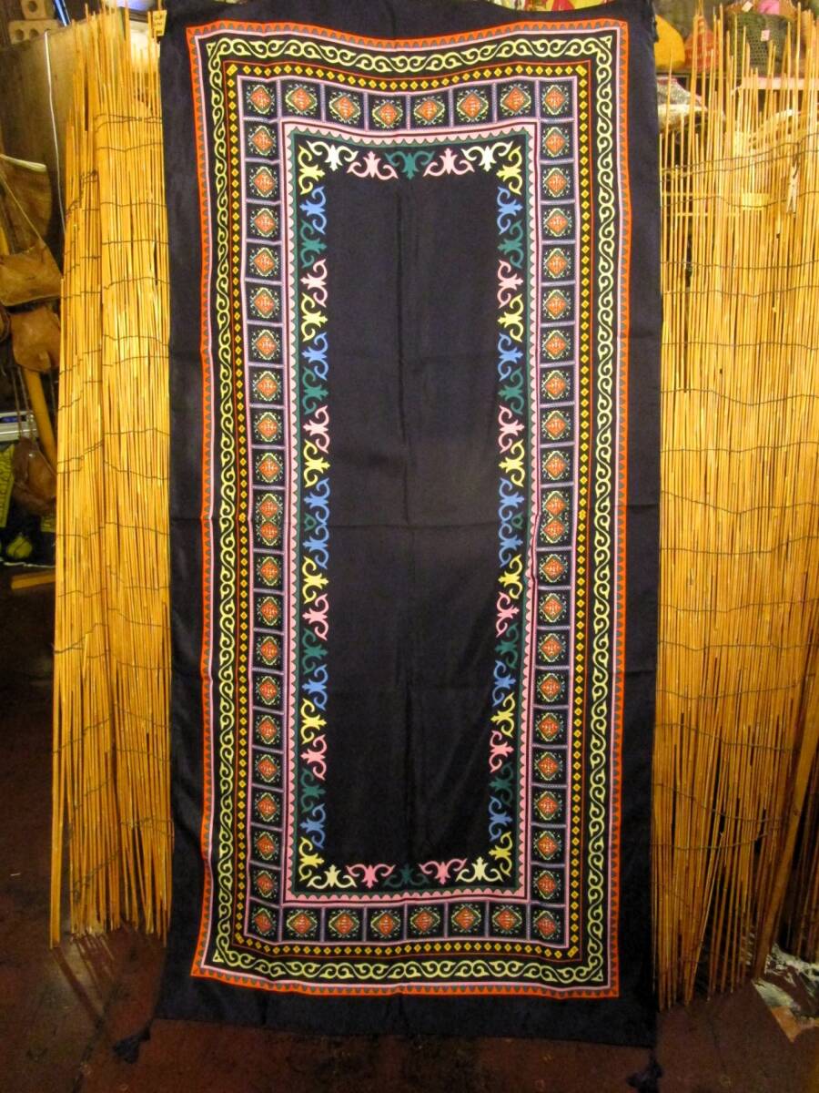 ①新品*ポリエステル素材*タッセル付き*レトロ調プリント*大判ストール*マルチクロス拍卖