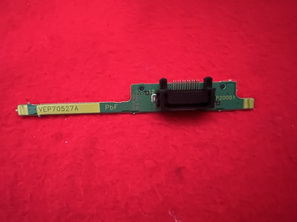Panasonic DMR-BWT530 ブルーレイレコーダー から取外した VEP70527A HDDアダプターコネクター 動作品 拍卖