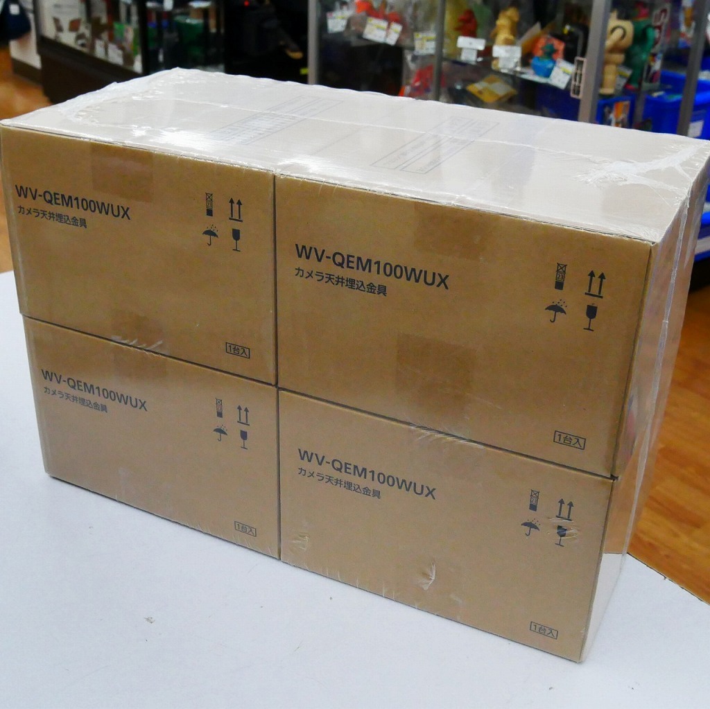 期間限定セール 【未使用】 Panasonic i-Pro アイプロ WV-QEM100WUX カメラ天井埋込金具 4個セット拍卖