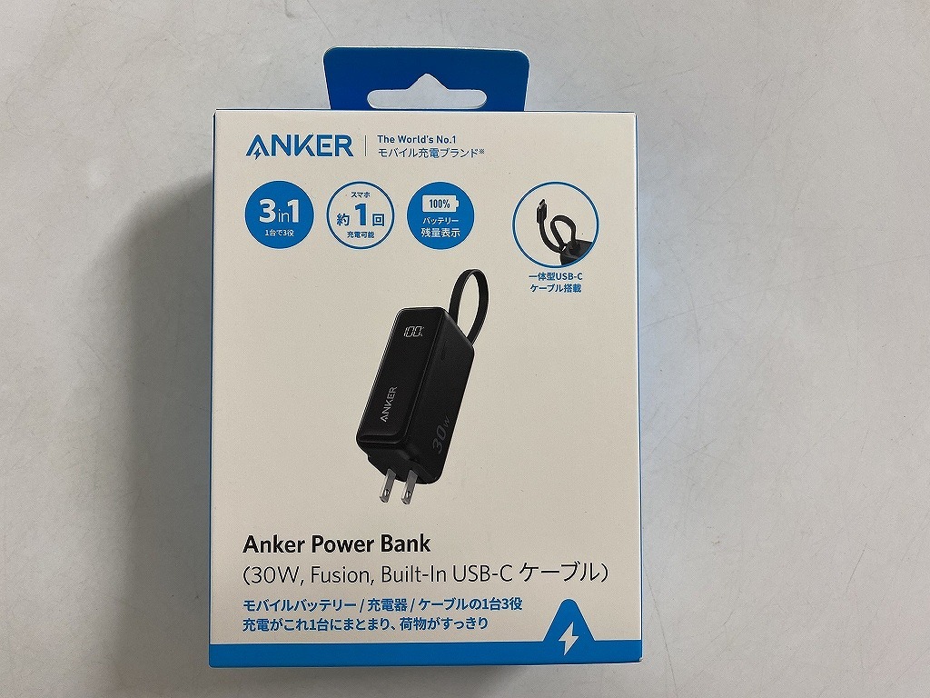 【未使用】 アンカー Anker Anker Power Bank (30W, Fusion, Built-In ライトニングケーブル) ブラック拍卖
