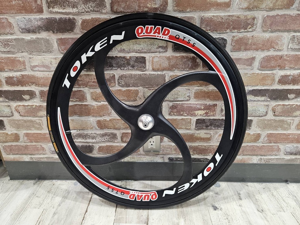 期間限定セール トーケン TOKEN カーボンバトン フロントホイール QUAD CARBON QT55拍卖