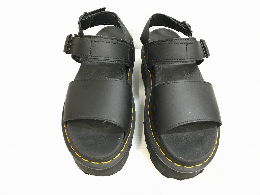 期間限定セール ドクターマーチン Dr.Martens VOSS QUAD ストラップサンダル 厚底サンダル 24.5cm ブラック拍卖