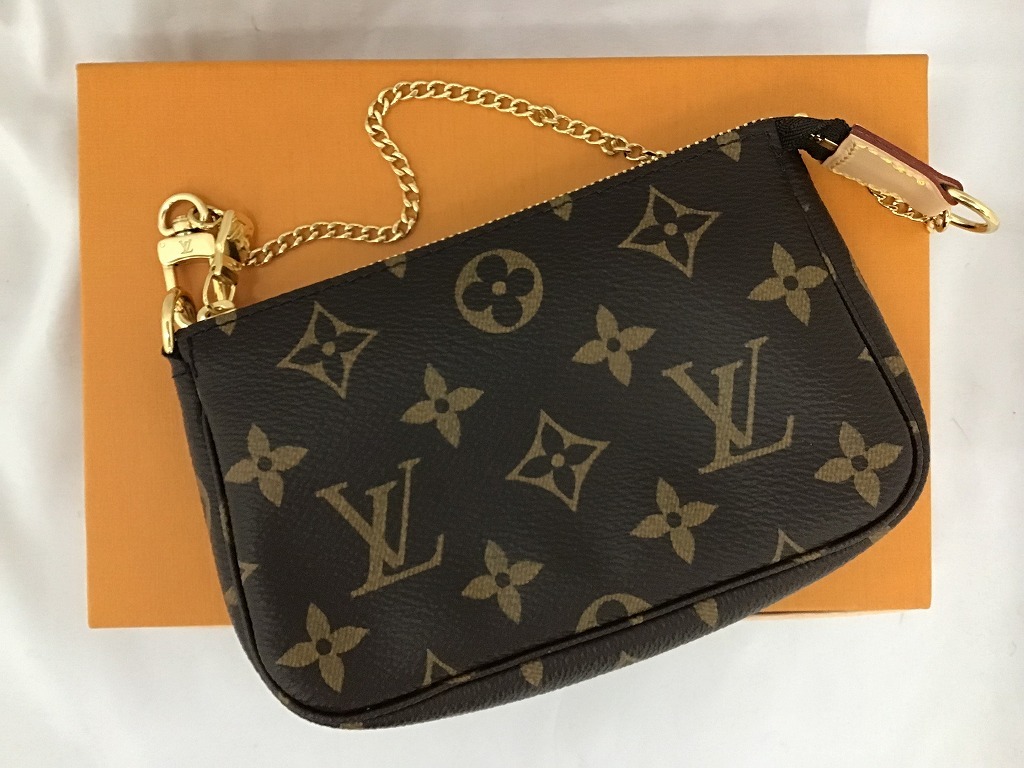 ルイヴィトン LOUIS VUITTON モノグラム ミニポシェット・アクセソワール M58009拍卖