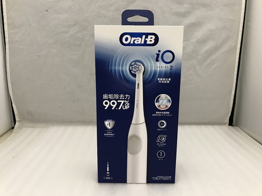 【未使用】 ピーアンドジー P&G オーラルB iO2 ホワイト 電動歯ブラシ ホワイト ios2.1C9.0 WT拍卖