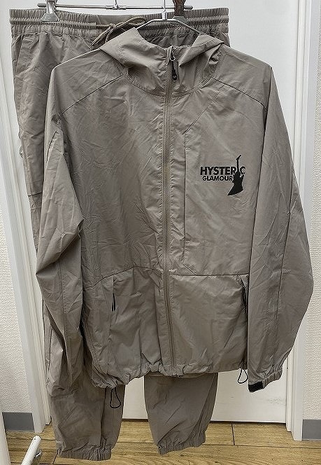 期間限定セール ヒステリックグラマー HYSTERIC GLAMOUR パッカブル フーデッドブルゾン&パンツ メンズ Lサイズ拍卖