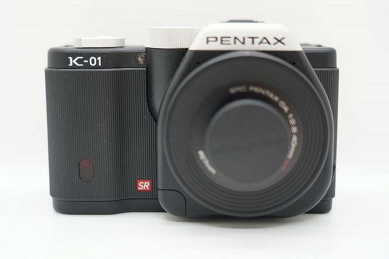 期間限定セール ペンタックス PENTAX ミラーレス一眼 レンズキット APS-C ブラック/ブラック K-01 40mm F2.8 レンズキット拍卖