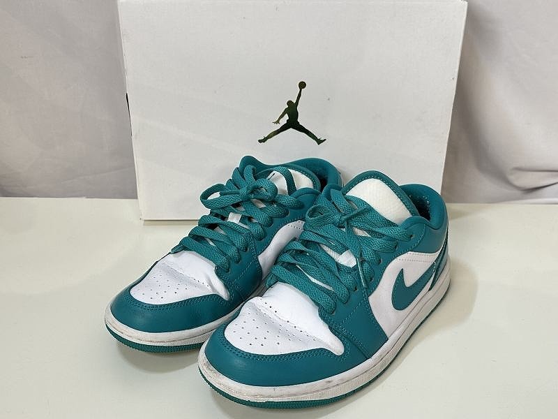 ナイキ NIKE 【並品】WMNS AIR JORDAN 1LOW DC0774-132拍卖
