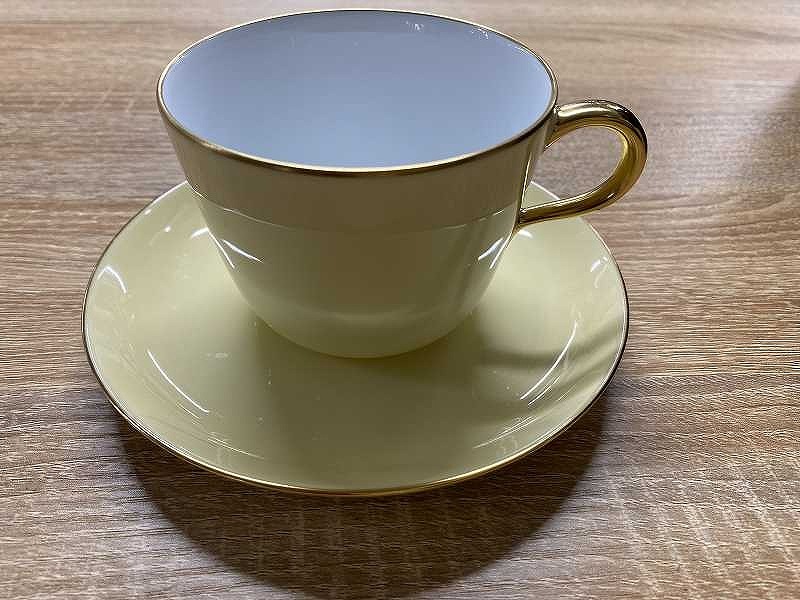 オオクラトウエン 大倉陶園 モーニングカップ&ソーサー クリーム蒔き クリーム拍卖