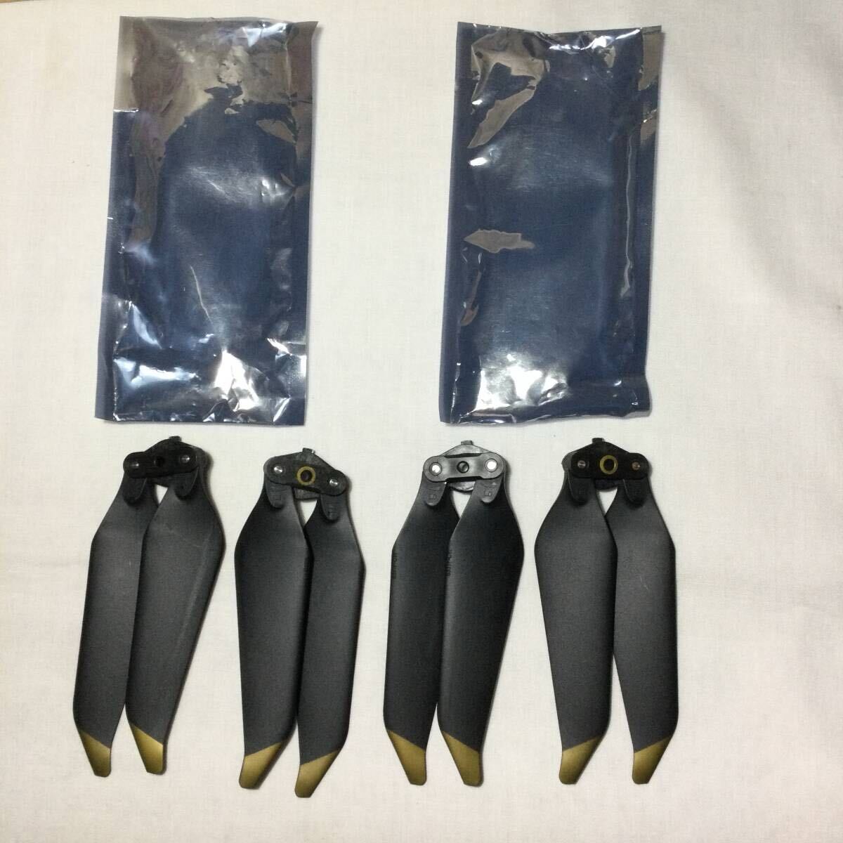 8331 低ノイズクイックリリースプロペラゴールド 4枚1セット(DJI Mavic PRO)未使用品拍卖