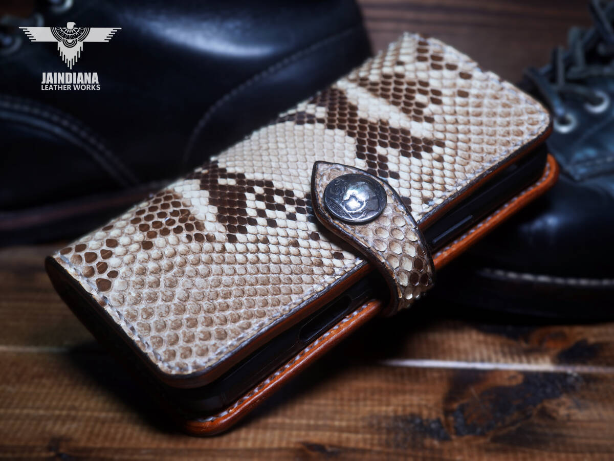 iPhone17Pro ケース 手縫い パイソン 蛇革拍卖