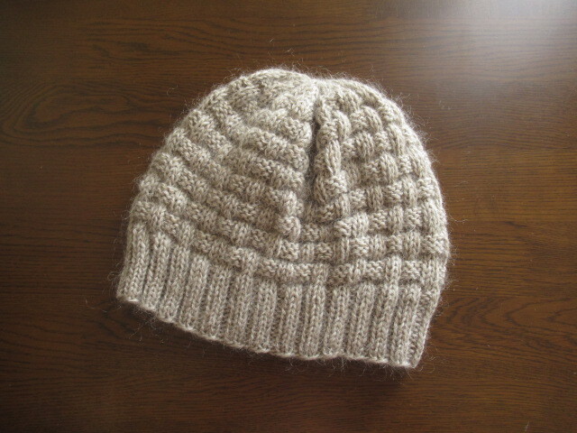 *mippi* 手編みニット帽子 グレージュ 模様編み 男性OK ハンドメイド拍卖