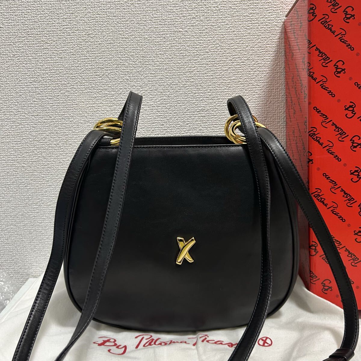 美品 訳あり Paloma Picasso パロマピカソ レディース ショルダーバッグ 黒色 ブラック ゴールド金具 本革 レザー 幅広 高級 イタリア製 拍卖