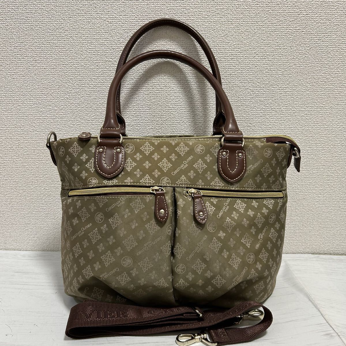 CHRISTIAN OLIVIER クリスチャンオリビエ 2way ショルダーバッグ トートバッグ マザーズバッグ 総柄 軽量 ナイロン レザー ベージュ 上品拍卖