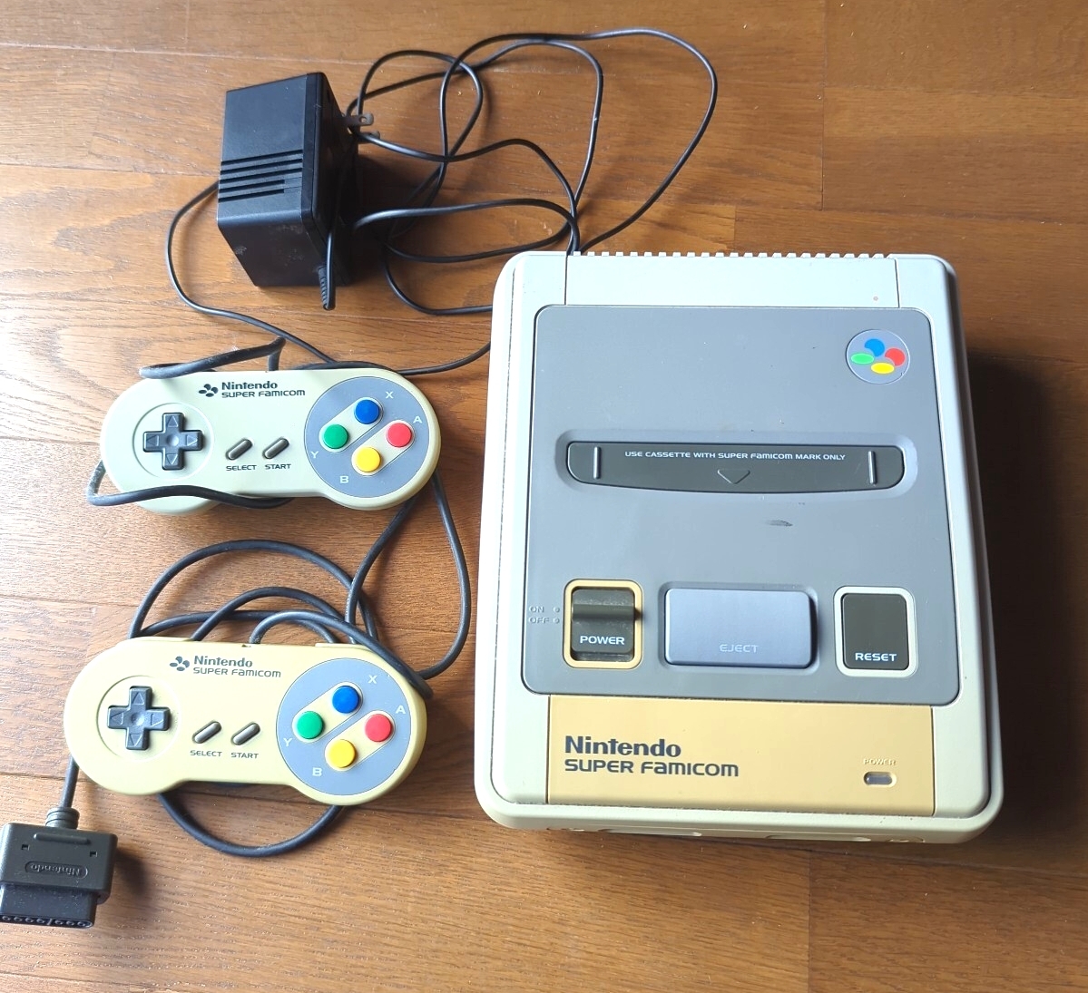 【スーパーファミコン】 Nintendo Super Famicom 本体 コントローラー2個付き SFC 任天堂拍卖