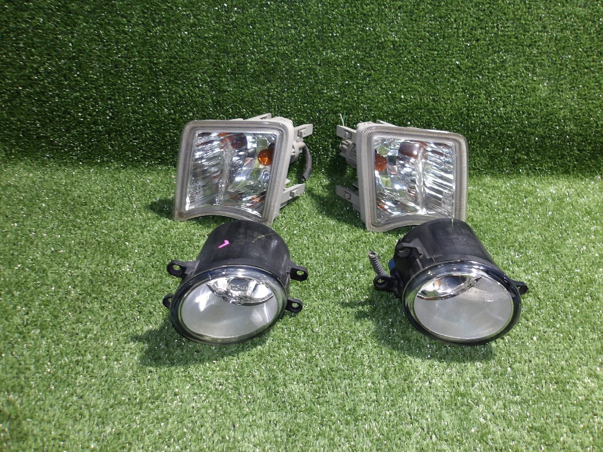 【C】トヨタ プリウス ZVW30 フォグランプ・ウインカー 左右セット フォグ=Valeo A044633 ウインカー=KOITO 47-39拍卖