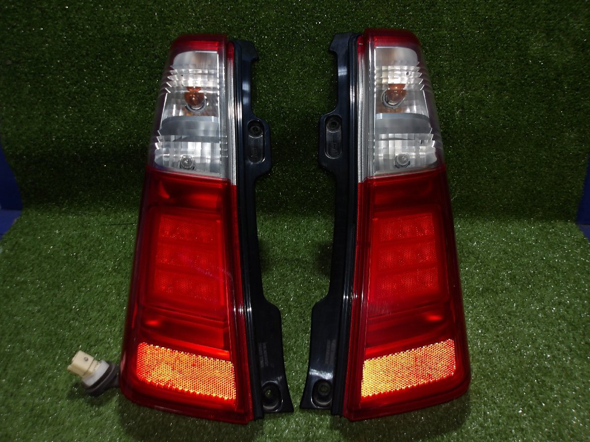 《個人宅発送不可》◇◇スズキ ワゴンR MH34S 純正 左右テールランプ TOKAIDENSO 35603-72M0◇◇拍卖
