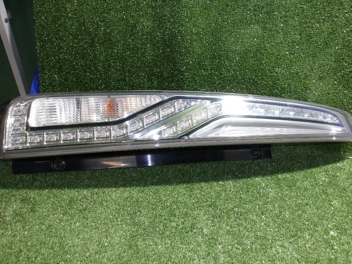 【個人宅発送不可】◇◇日産 セレナ HFC26 純正 左テール KOITO 220-23682◇◇拍卖