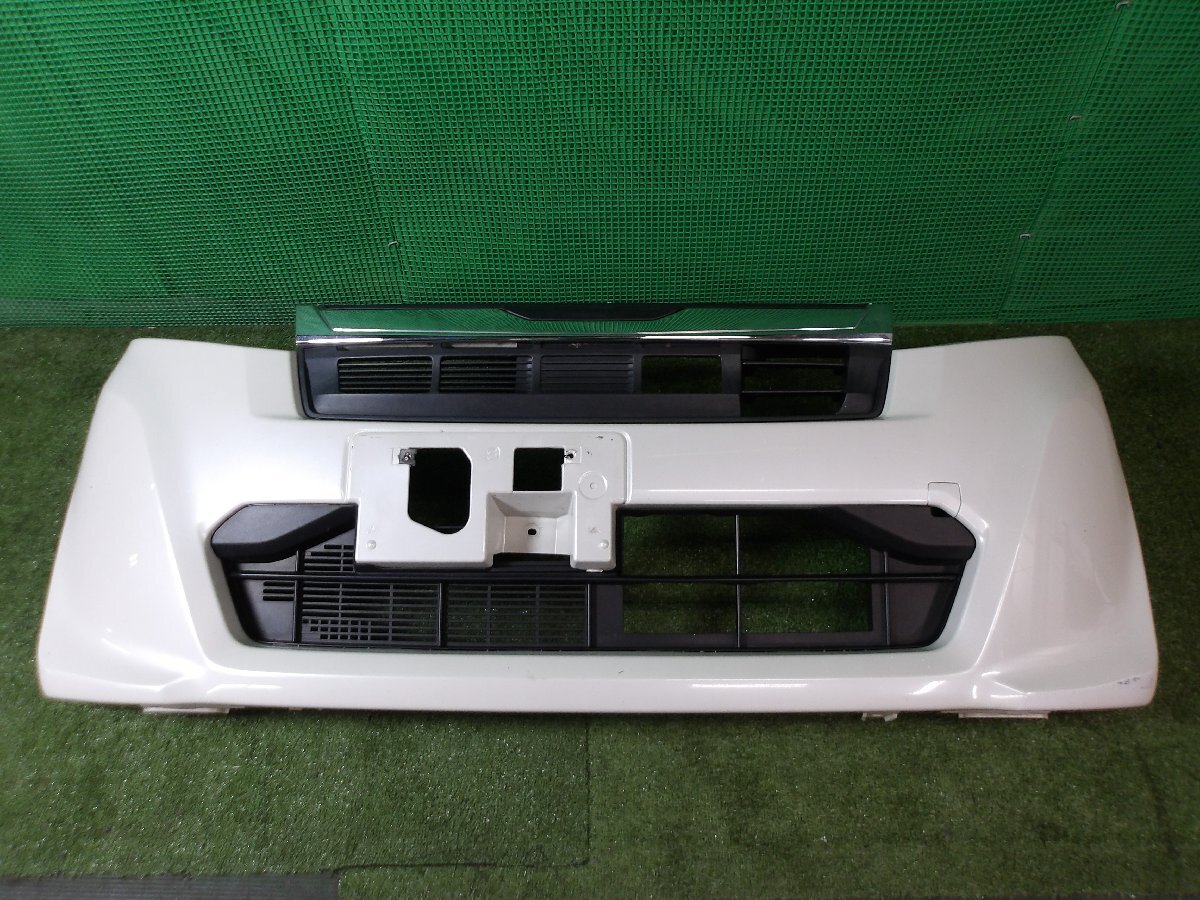 【個人宅発送不可】スバル ステラ LA100F/LA110F 純正 フロントバンパー タッチペン大 塗装付着多 飛び石多 パールホワイトⅢ/W24拍卖