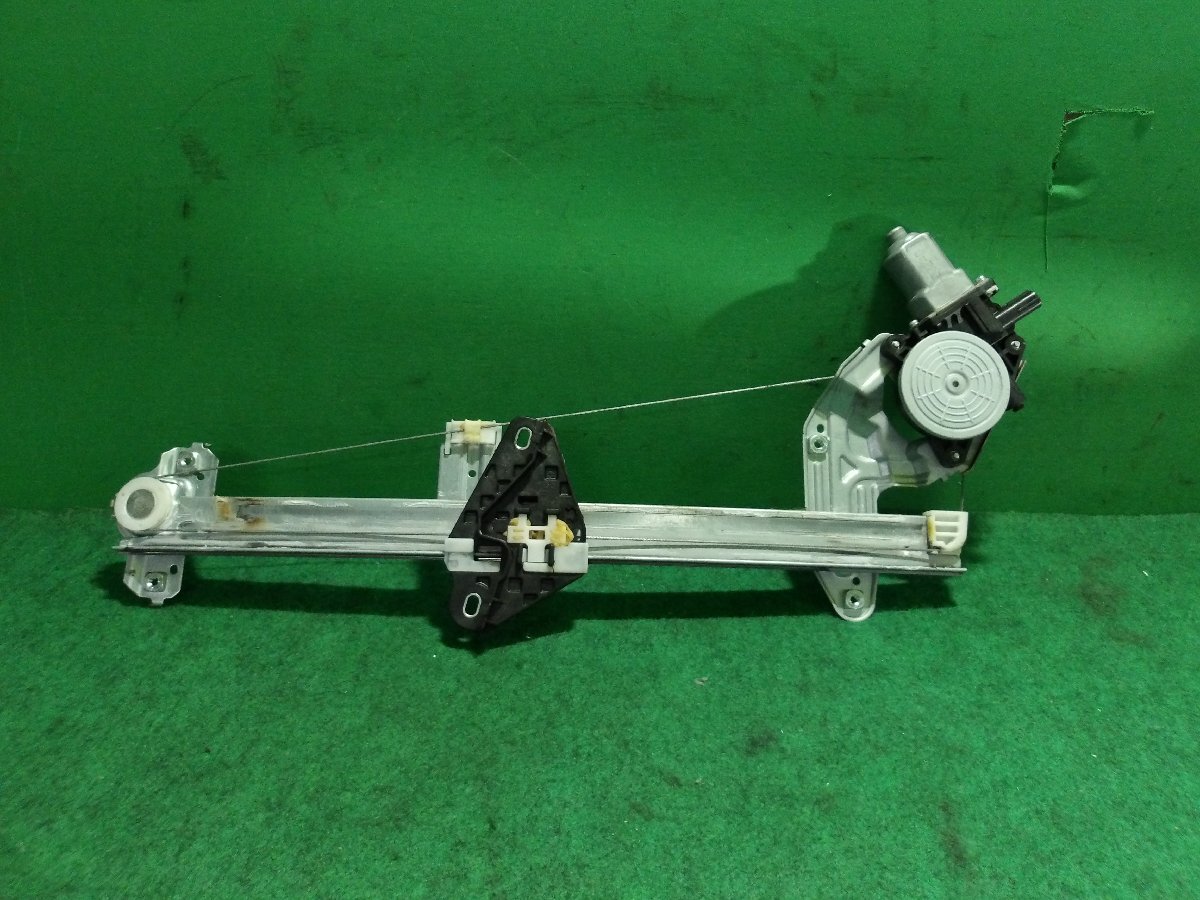 【D】ホンダ フィット GE6/GE7 純正 運転席パワーウインドウモーター ミツバ A-048 CM12350 203240 6P拍卖