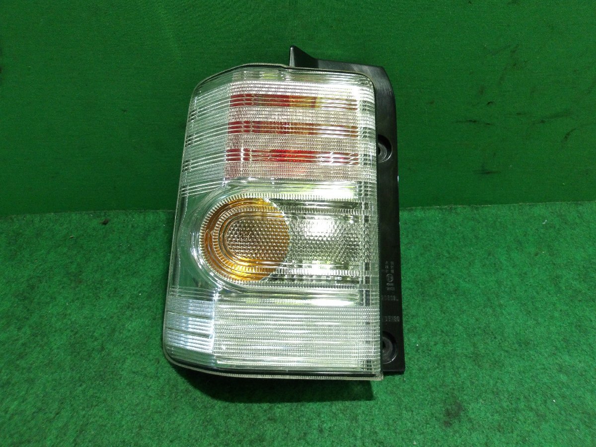 【C】ダイハツ ムーヴコンテ L575S 純正 左テールランプ TOKAIDENSO 20509 拍卖