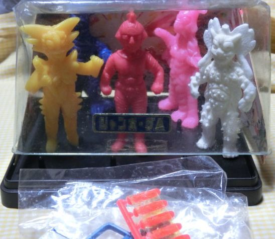 ジャンボーグA 怪獣 ミニポリ人形 射的 アンチゴーネ キングジャイグラス チタンガー ルバンガーキング 円谷 特撮 駄玩具 フィギュア 昔 古拍卖