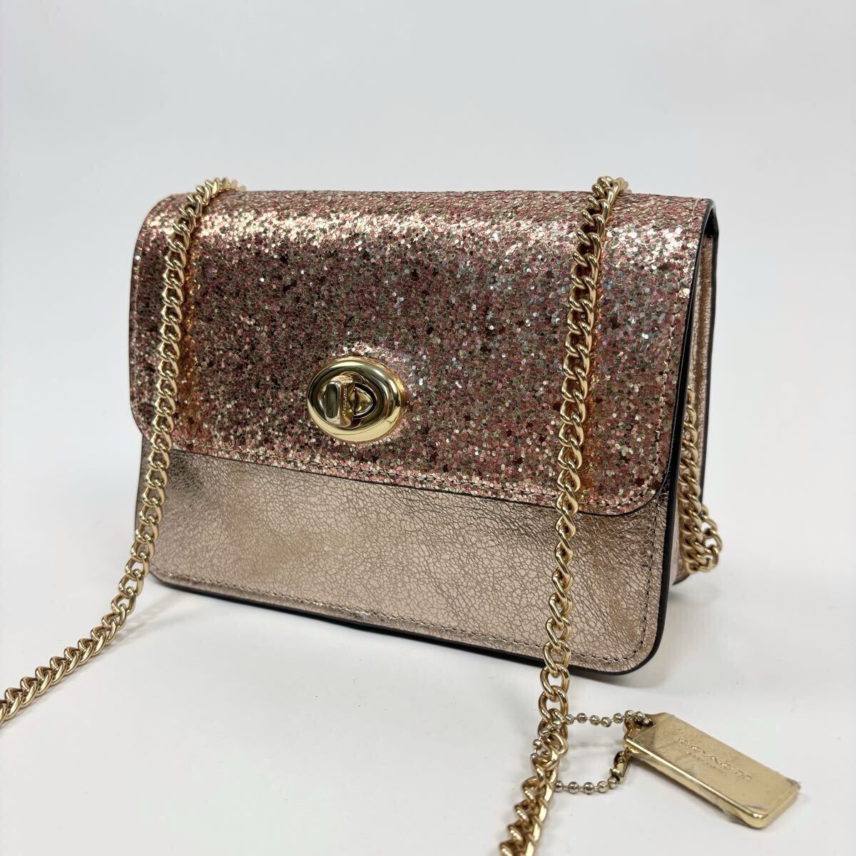『未使用級!』COACH コーチ 牛革 レザー F37469 ショルダーバッグ グリッターターンロック チェーン ピンク系 斜め掛け拍卖