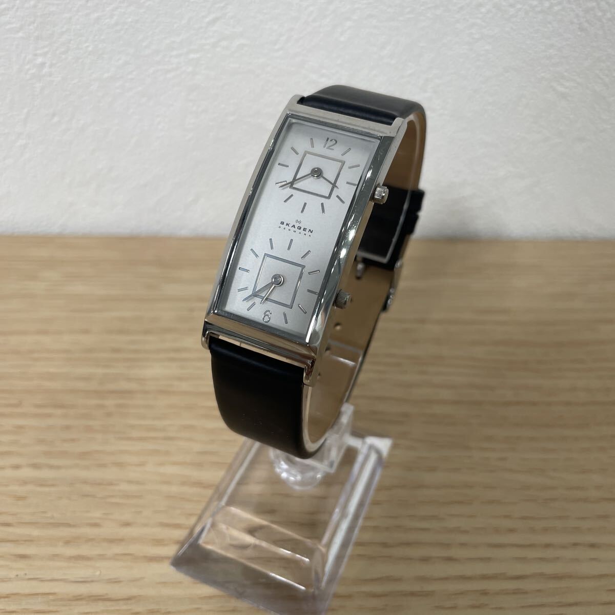 SKAGEN DENMARK 286LSLW スカーゲン 腕時計 クォーツ ダブルフェイス ホワイト文字盤 スクエア QZ拍卖