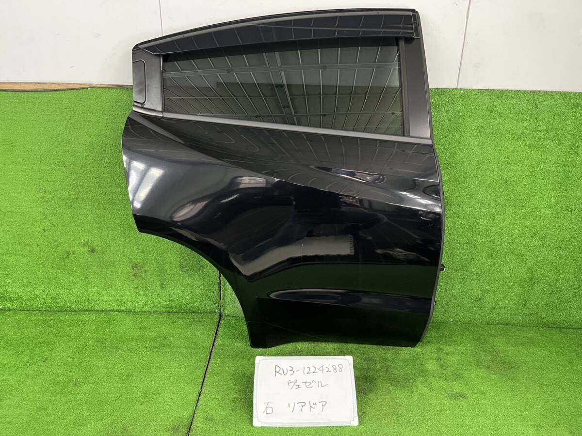 ホンダ ヴェゼル DAA-RU3 右 リアドア RU3-1224288 **個人宅発送不可** カラーコード NH731P 67510-T7A-300ZZ拍卖