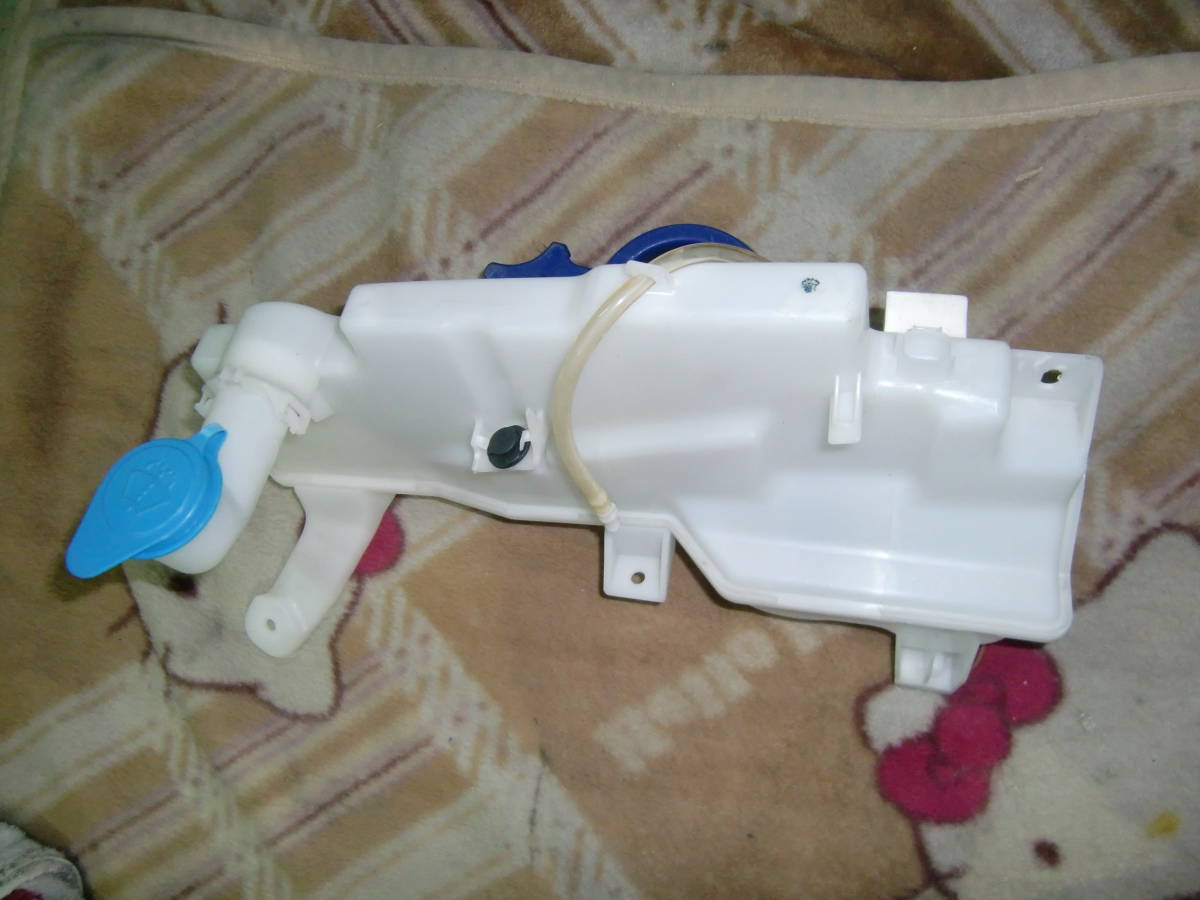 HBD-HA36V アルトバン ウォッシャータンク 38450-74P00 HA36Sアルトワークス軽量化にどうぞ!!アルトバン平成28年式走行少なめ11068km拍卖