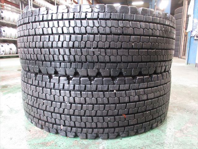 送料無料 再生スタッドレス 245/70R19.5 BS BRM W900 2本セット 10mmぐらい拍卖