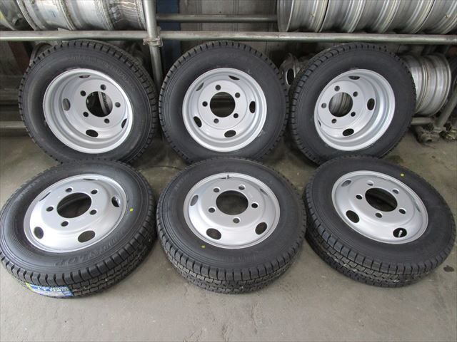 送料無料 新品未使用品 スタッドレス 205/75R16 DUNLOP LV01 24年~ エルフ タイタン アトラス TK16×5.5J 116.5-8TC 5穴 両面再塗装 6本拍卖