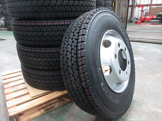 送料無料 新品スタッドレス 225/80R17.5 BS W999 4トン17.5×6.00 135-9 6穴 再塗装 6本 フォワード レンジャー ファイター等拍卖